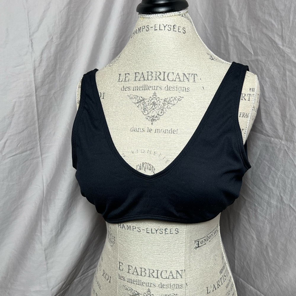 Elegant Black Women's Bikini Top